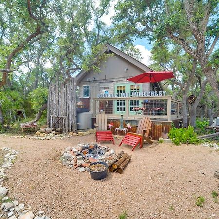 Snuggle Inn Wimberley Cabin With Fire Pit And Deck Exterior foto